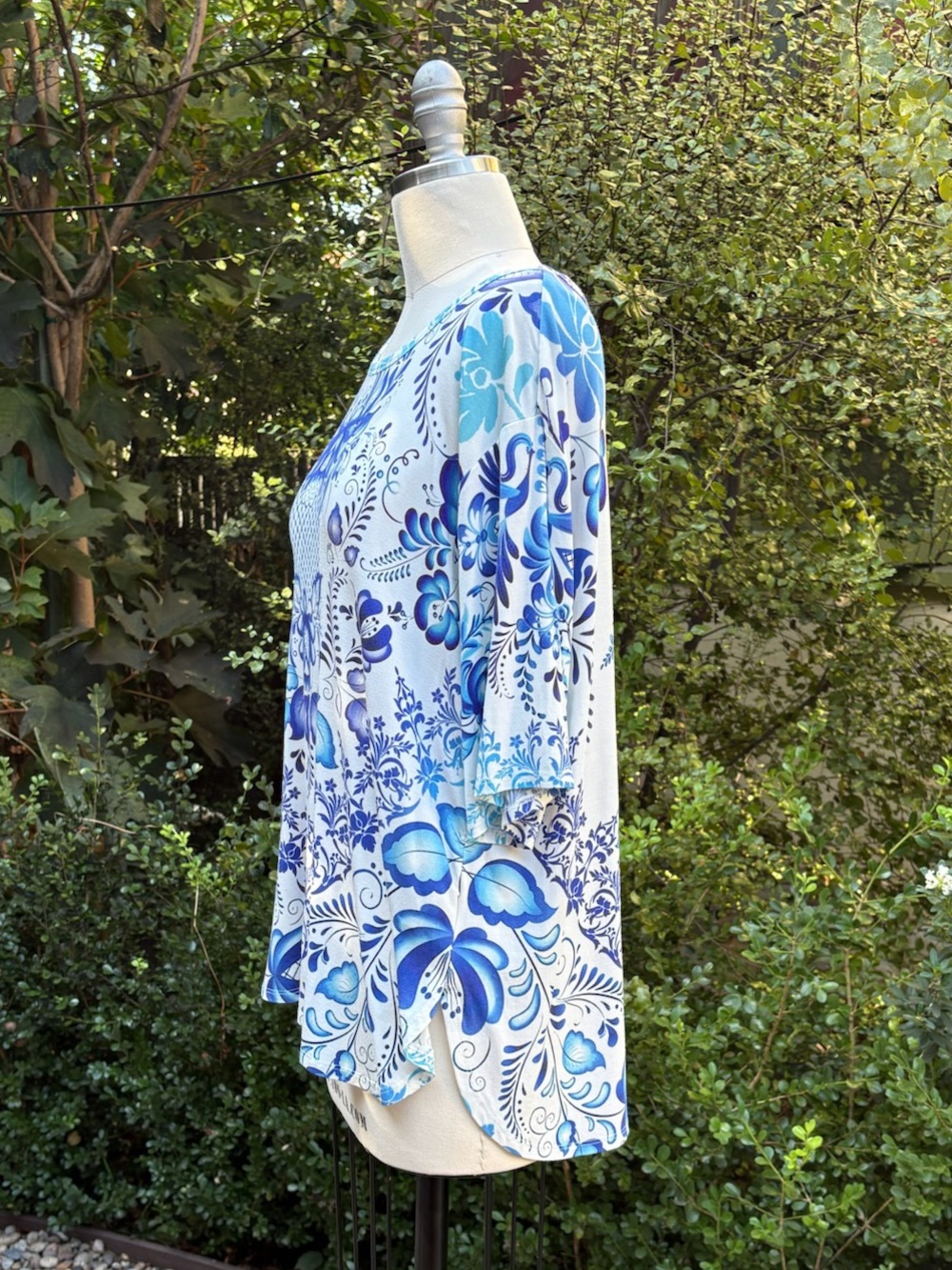 Johnny Was Los Angeles "Farrow" bamboo-blend top - Size M - Picture 3 of 4